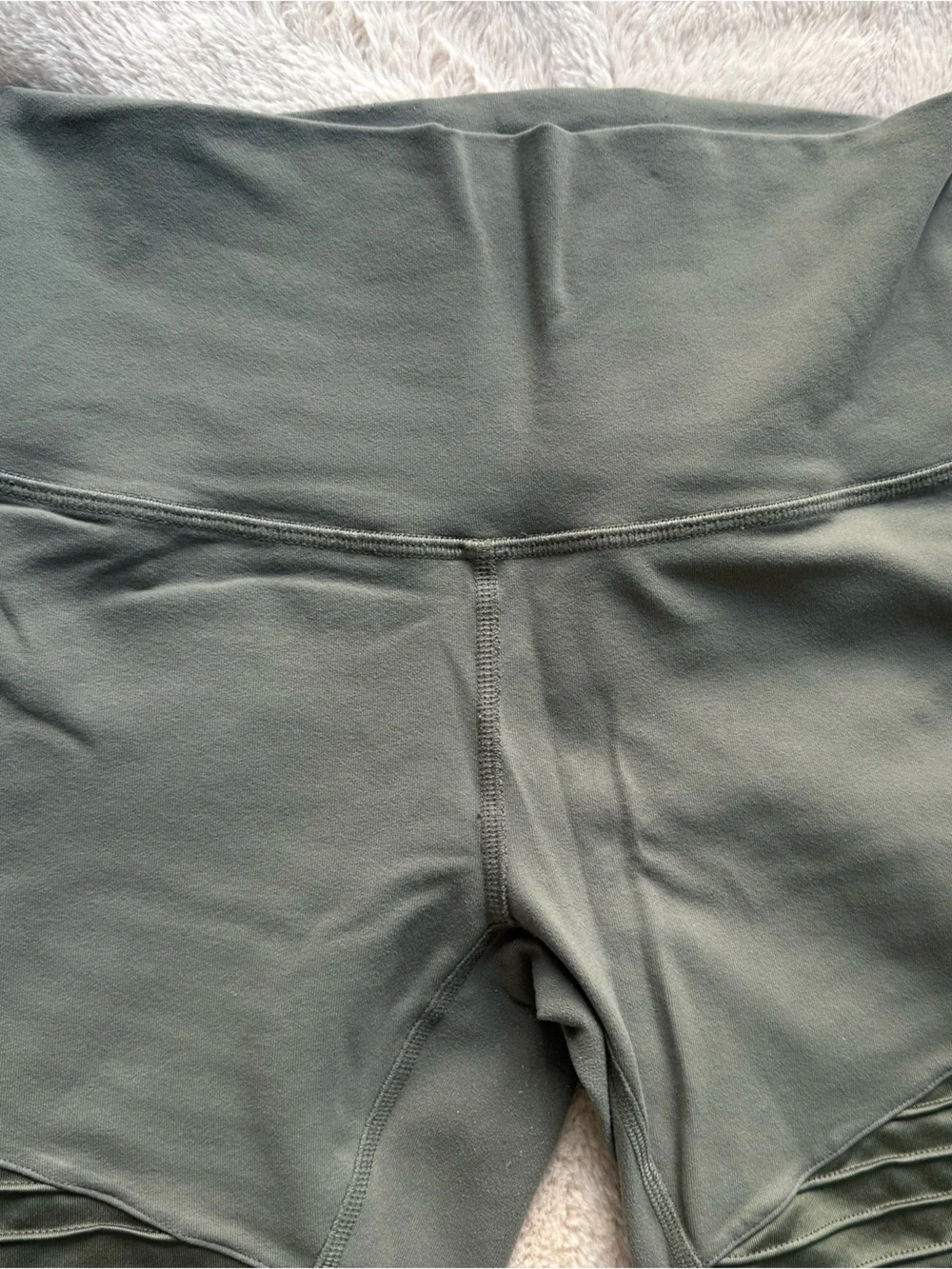 ALO Yoga High-Waisted Moto Legging Dark Olive Green Size M